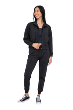 Cargar imagen en el visor de la galería, FREE MB FLEX MOCK NECK ZIP UP JACKET BLACK