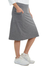 Cargar imagen en el visor de la galería, SNOGA FIT SKORT 22” HEATHER GREY