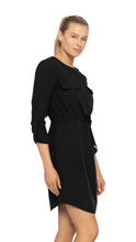 Cargar imagen en el visor de la galería, FREE MB STRETCH WOVEN SCOOP NECK DRESS BLACK