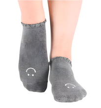 Cargar imagen en el visor de la galería, Pointe Studio Happy Grip Sock / Grey