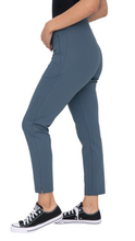 Cargar imagen en el visor de la galería, FREE MB JACQUARD RIBBED PANT SET MIDNIGHT NAVY