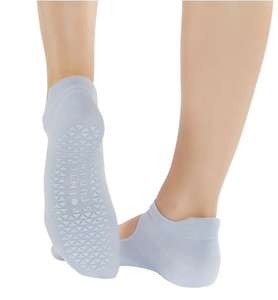 Pointe Studio Grip Socks / Artic Ice