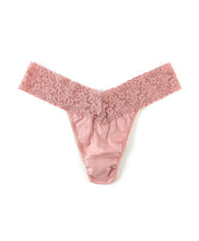 Cargar imagen en el visor de la galería, HANKY PANKY - COTTON ORIGINAL  RISE THONG WITH LACE 891801